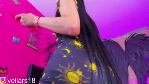 Snapshot of osiris_doll chatting on December 19, 2024, 7:51 pm vella online show from December 19, 2024, 7:51 pm