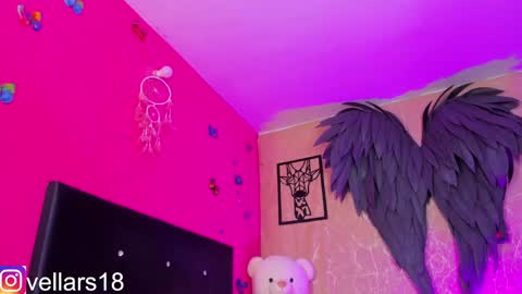 Snapshot of osiris_doll chatting on February 23, 2025, 8:00 pm vella online show from February 23, 2025, 8:00 pm