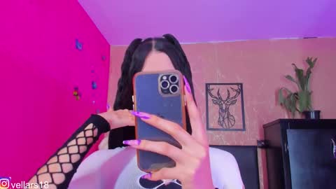 Snapshot of osiris_doll chatting on September 16, 2025, 7:59 pm vella online show from September 16, 2025, 7:59 pm