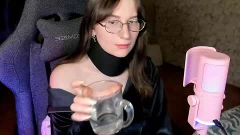 Leliana online show from June 2, 2026, 5:26 pm
