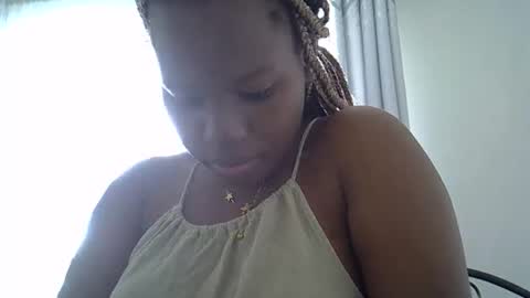 Snapshot of osoprettyebony chatting on September 21, 2025, 11:45 am osoprettyebony online show from September 21, 2025, 11:45 am