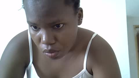 Snapshot of osoprettyebony chatting on September 30, 2025, 11:26 am osoprettyebony online show from September 30, 2025, 11:26 am