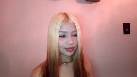 Paulina online show from September 17, 2025, 12:23 am