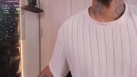 Snapshot of ostin_danielss chatting on November 23, 2025, 1:05 am Ostin Daniels online show from November 23, 2025, 1:05 am