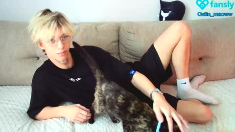 Ostin online show from February 25, 2025, 8:14 am