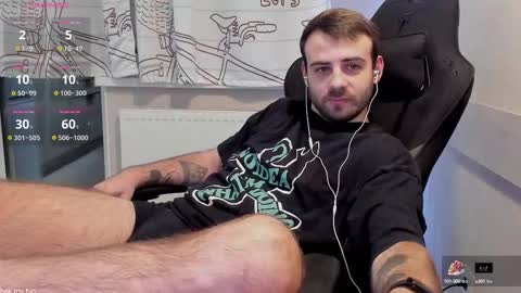 Snapshot of otishairy chatting on October 15, 2025, 9:04 pm Otis online show from October 15, 2025, 9:04 pm