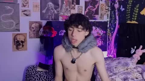 Snapshot of otter_star chatting on May 19, 2026, 3:13 am Princces Albert online show from May 19, 2026, 3:13 am