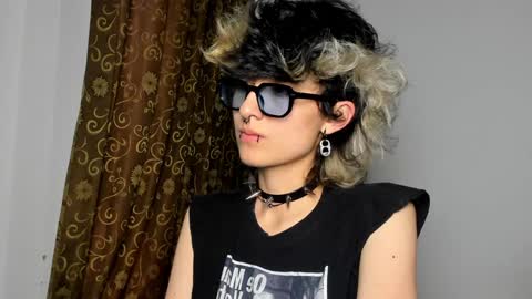 Snapshot of ottoyan_ chatting on December 11, 2024, 10:06 pm Otto 3 online show from December 11, 2024, 10:06 pm