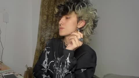 Snapshot of ottoyan_ chatting on January 20, 2025, 7:47 am Otto 3 online show from January 20, 2025, 7:47 am