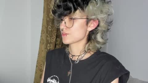 Snapshot of ottoyan_ chatting on January 21, 2025, 5:49 am Otto 3 online show from January 21, 2025, 5:49 am
