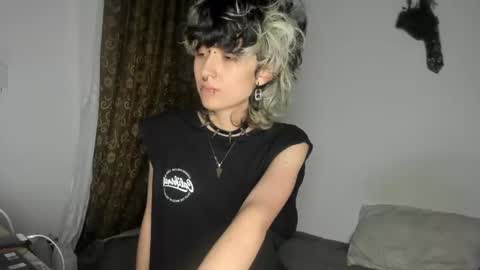 Snapshot of ottoyan_ chatting on February 15, 2025, 11:14 pm Otto 3 online show from February 15, 2025, 11:14 pm