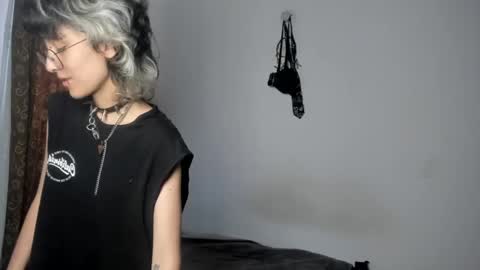 Snapshot of ottoyan_ chatting on February 18, 2025, 6:58 pm Otto 3 online show from February 18, 2025, 6:58 pm