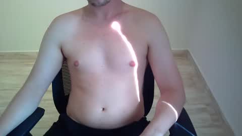 Snapshot of outroemail1807 chatting on February 25, 2026, 7:01 pm outroemail1807 online show from February 25, 2026, 7:01 pm