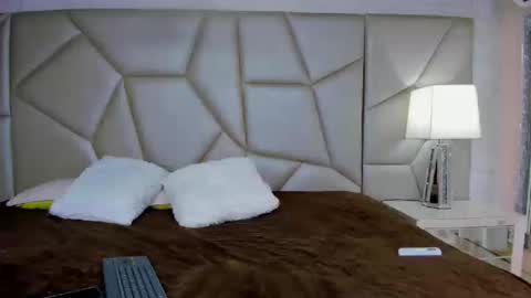 owen_stone1 online show from May 20, 2026, 11:55 pm