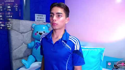 Owen  Independent model  online show from February 28, 2025, 5:26 am