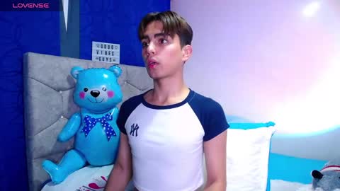 Owen  Independent model  online show from March 10, 2025, 1:10 pm
