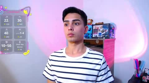 Owen  Independent model  online show from November 12, 2025, 6:25 am