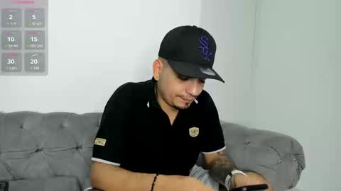 Snapshot of owensttone chatting on September 11, 2025, 3:50 am O W E N - S T O N E online show from September 11, 2025, 3:50 am