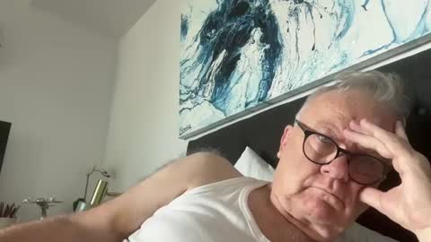 Snapshot of ozhairybearxxxx chatting on December 27, 2024, 10:26 pm ozhairybearxxxx online show from December 27, 2024, 10:26 pm