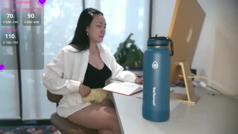 Snapshot of ozhmara chatting on September 21, 2025, 3:35 pm ozhmara online show from September 21, 2025, 3:35 pm