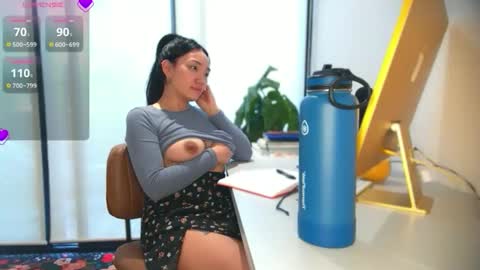 Snapshot of ozhmara chatting on October 1, 2025, 3:29 pm ozhmara online show from October 1, 2025, 3:29 pm