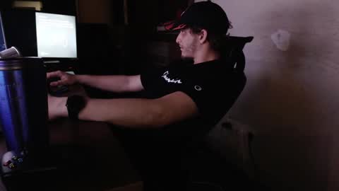 ozilla0699 online show from January 7, 2025, 10:52 pm