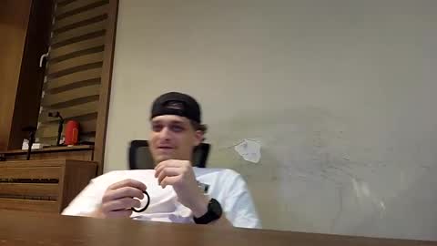 ozilla0699 online show from January 12, 2025, 9:19 pm