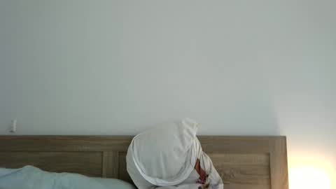 Snapshot of ozzie_male77 chatting on November 8, 2025, 4:12 am Brian online show from November 8, 2025, 4:12 am