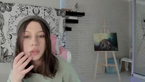 Alice online show from March 7, 2025, 1:40 pm