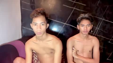 p1noytwink_xel online show from July 29, 2026, 7:23 pm