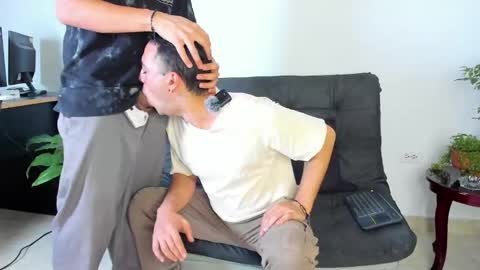 Snapshot of p_jhon chatting on March 15, 2026, 9:10 pm P online show from March 15, 2026, 9:10 pm