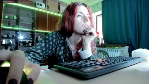 Ella online show from December 14, 2024, 8:02 am