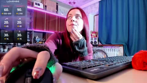 Ella online show from December 18, 2024, 4:28 pm