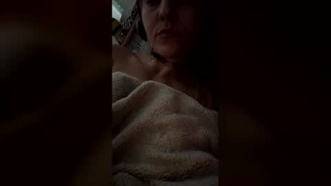 paaola1823 online show from April 3, 2026, 9:40 am