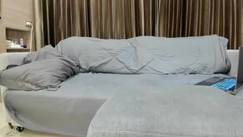 Snapshot of pablo_feet chatting on September 29, 2025, 3:55 am Paolo 187 84 online show from September 29, 2025, 3:55 am