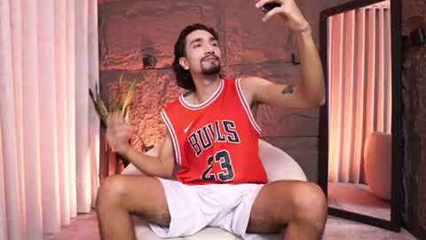 Snapshot of pablo_russoo chatting on March 20, 2026, 4:17 am pablo online show from March 20, 2026, 4:17 am