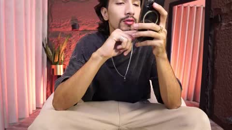 Snapshot of pablo_russoo chatting on March 22, 2026, 4:16 am pablo online show from March 22, 2026, 4:16 am