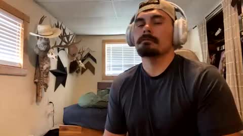 packinnstackin1996 online show from April 15, 2026, 7:32 pm