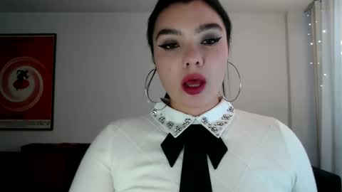 Snapshot of page_girl chatting on October 1, 2025, 9:32 pm Page 3 online show from October 1, 2025, 9:32 pm