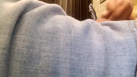 pajero1271 online show from October 28, 2025, 7:05 pm