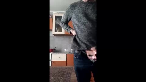 pajero1271 online show from February 9, 2026, 4:27 am