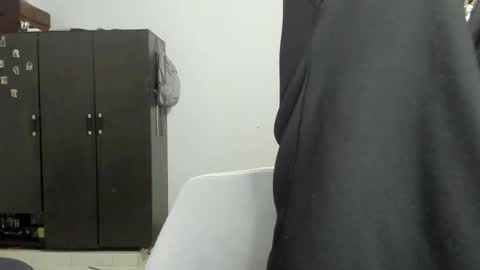 pakun_ online show from November 10, 2025, 2:10 am