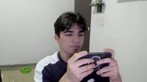 pakun_ online show from May 2, 2026, 5:56 am