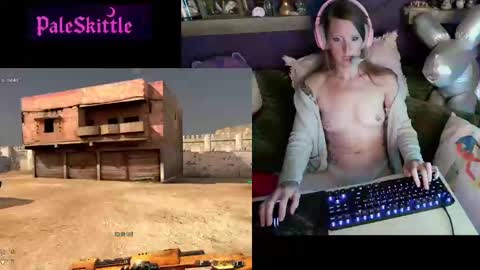 Snapshot of paleskittle chatting on October 5, 2025, 9:24 pm Pale Skittle online show from October 5, 2025, 9:24 pm