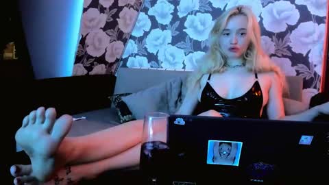 Snapshot of palmer_haze chatting on November 12, 2025, 6:08 pm palmer_haze online show from November 12, 2025, 6:08 pm