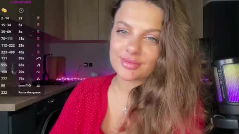 Marina online show from October 7, 2025, 5:43 pm
