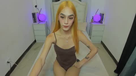 Snapshot of paloma_fucker chatting on October 19, 2025, 7:42 am tiny girl wth big one online show from October 19, 2025, 7:42 am