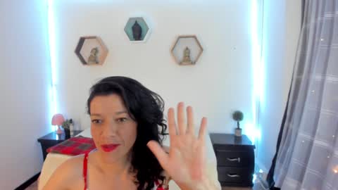 Paloma  online show from December 3, 2024, 8:39 pm