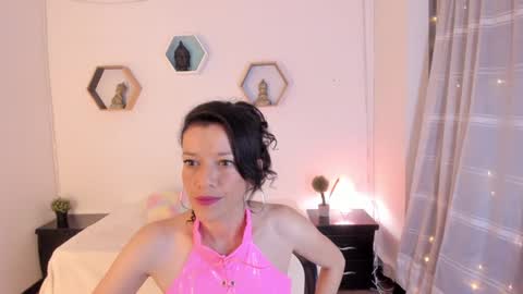 Paloma  online show from February 5, 2025, 8:46 pm
