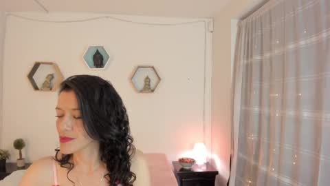 Paloma  online show from September 18, 2025, 9:06 pm